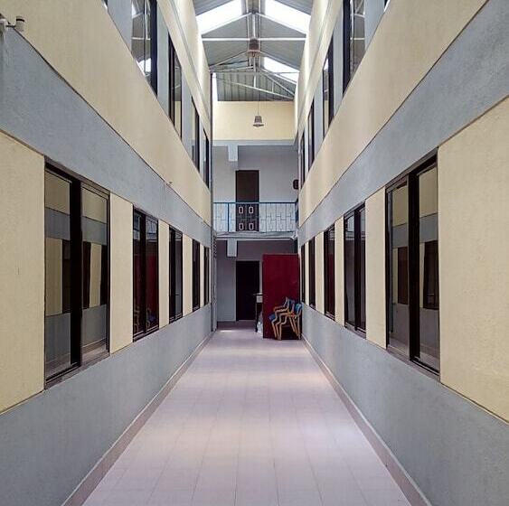 Fotos del hotel Luciya International:  3