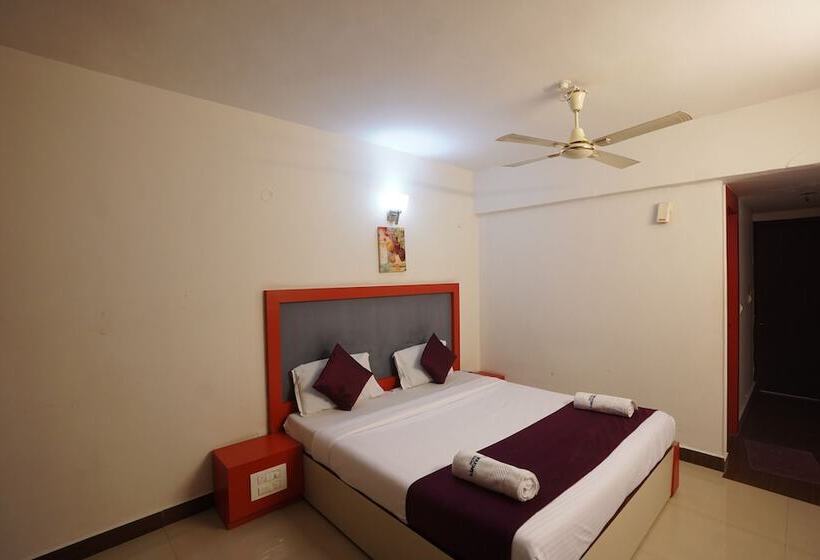 Fotos del hotel Luciya International:  23