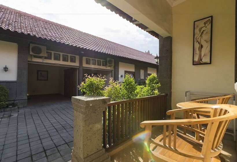 Fotos del hotel Reddoorz @ Denpasar Sanur:  6