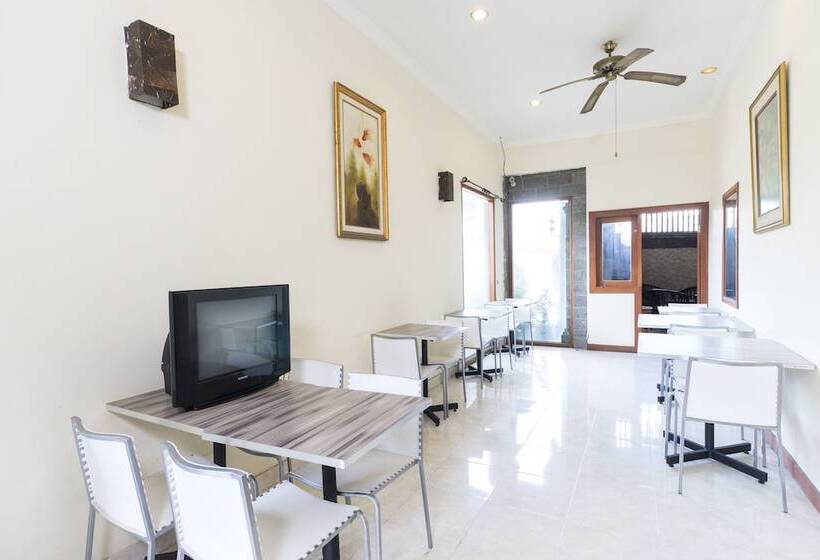 Fotos del hotel Reddoorz @ Denpasar Sanur:  2