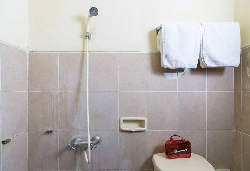 Fotos del hotel Reddoorz @ Denpasar Sanur:  16