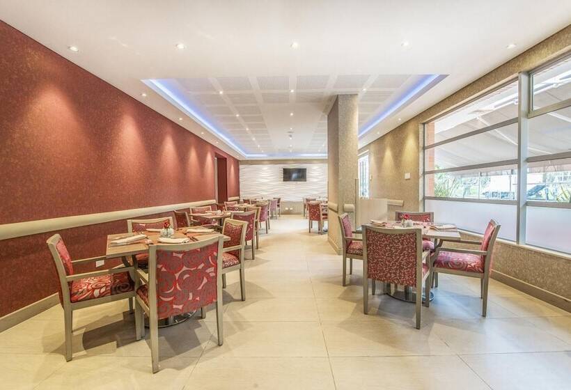 Fotos del hotel Apartamentos Plaza Suites:  8