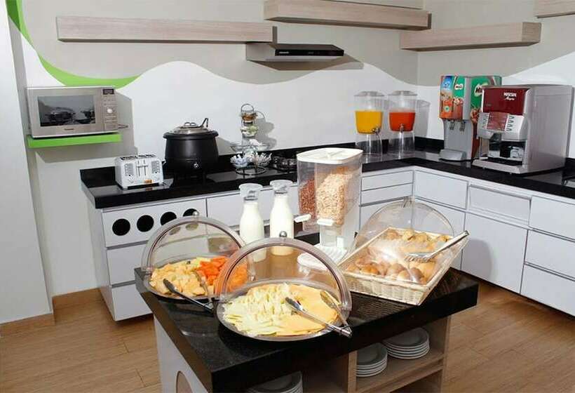 Fotos del hotel Genova Prado:  10