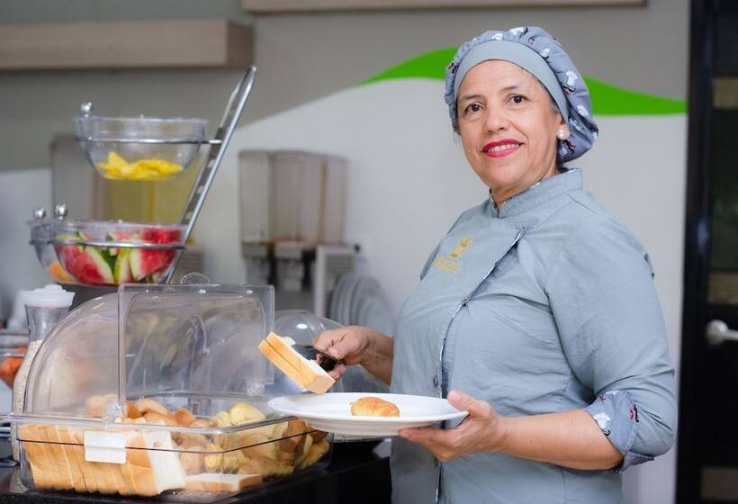 Fotos del hotel Genova Prado:  3