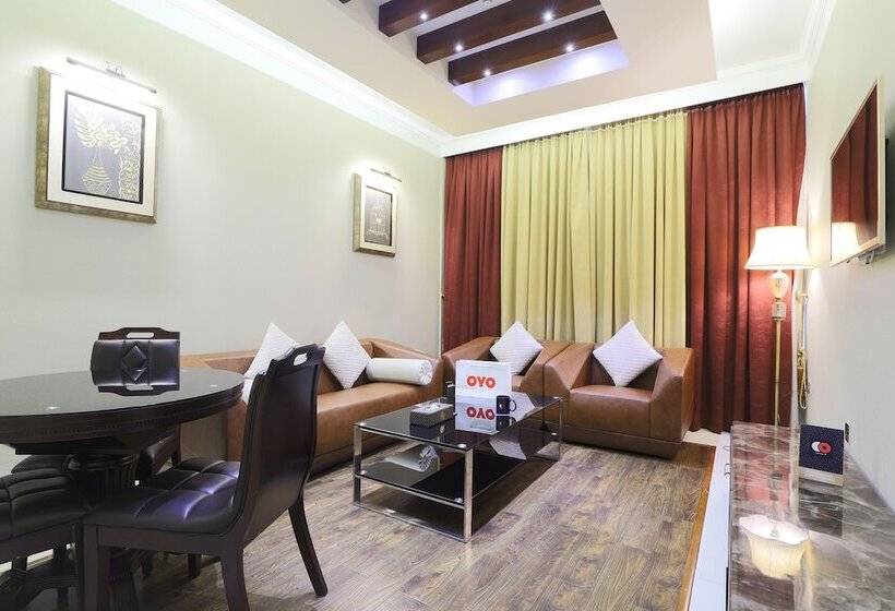 Fotos del hotel Capital O 325 Queen Palace:  25