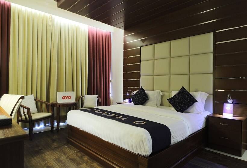 Fotos del hotel Capital O 325 Queen Palace:  16