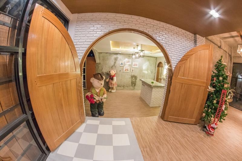 Fotos del hotel Empire Villa:  5