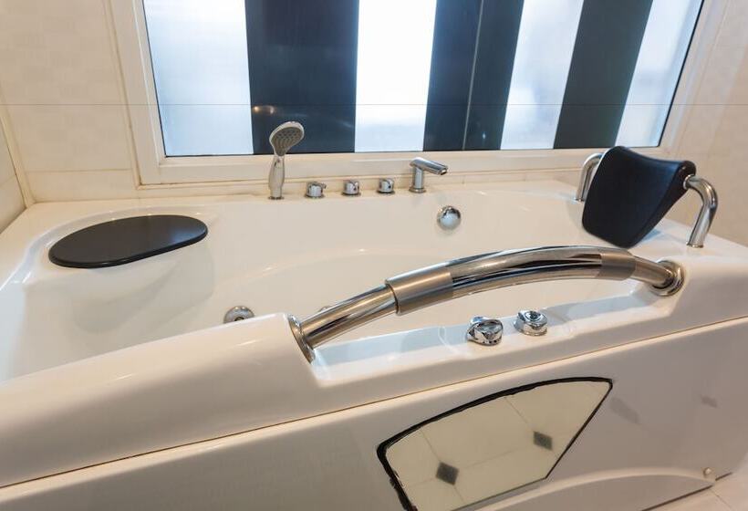 Fotos del hotel The Ring:  11