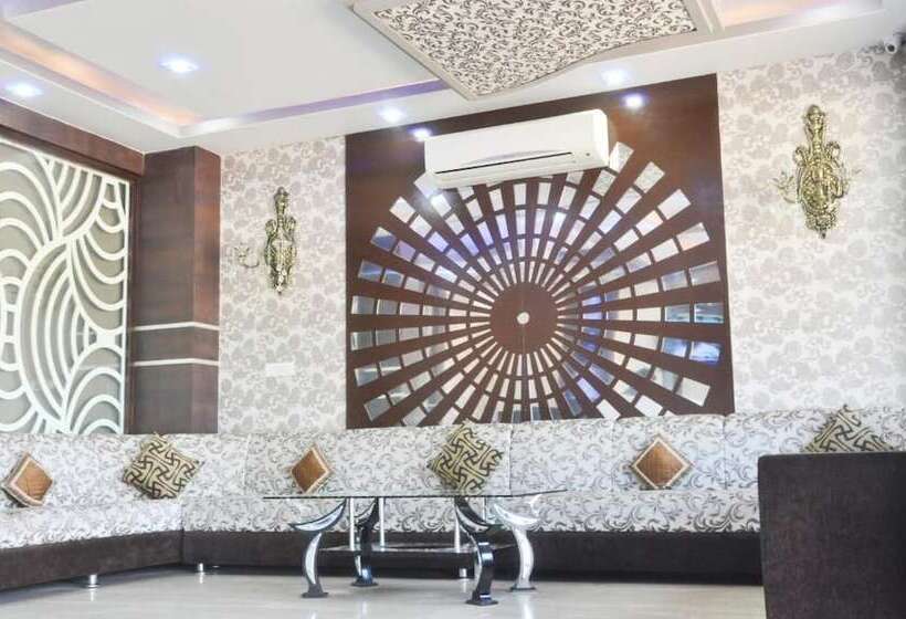 Fotos del hotel R K Palace:  4