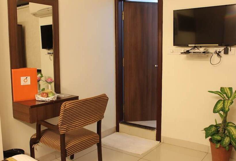 Fotos del hotel R K Palace:  23