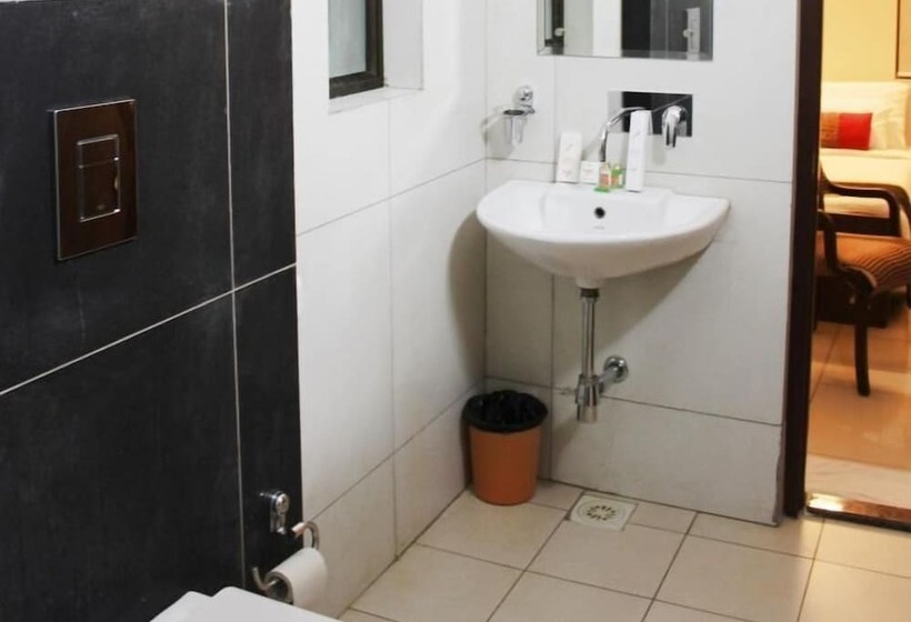 Fotos del hotel R K Palace:  8