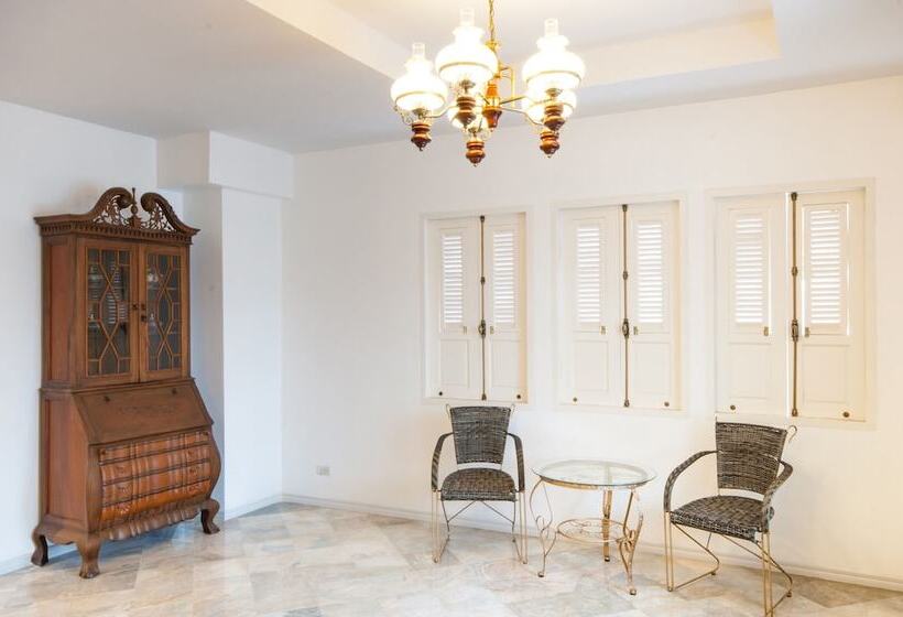 Fotos del hotel Dharasom Colonial House:  25