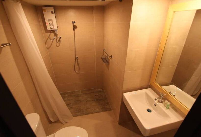 Fotos del hotel P24 At Kaset:  21