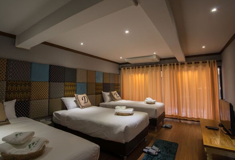 Fotos del hotel At Ease Bijou:  3