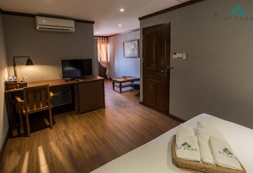 Fotos del hotel At Ease Bijou:  10