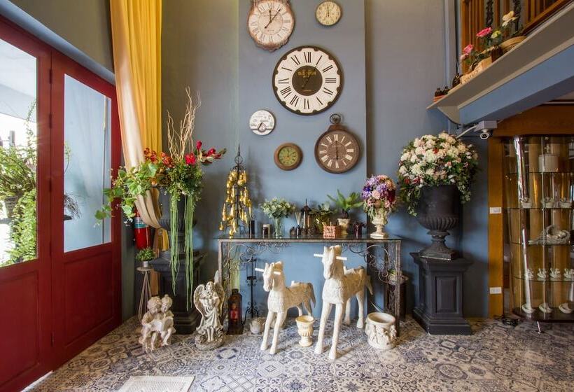 Fotos del hotel At Ease Bijou:  13