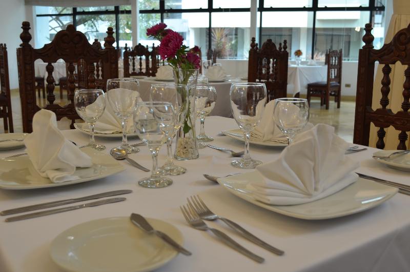 Fotos del hotel Miraflores Colon:  11