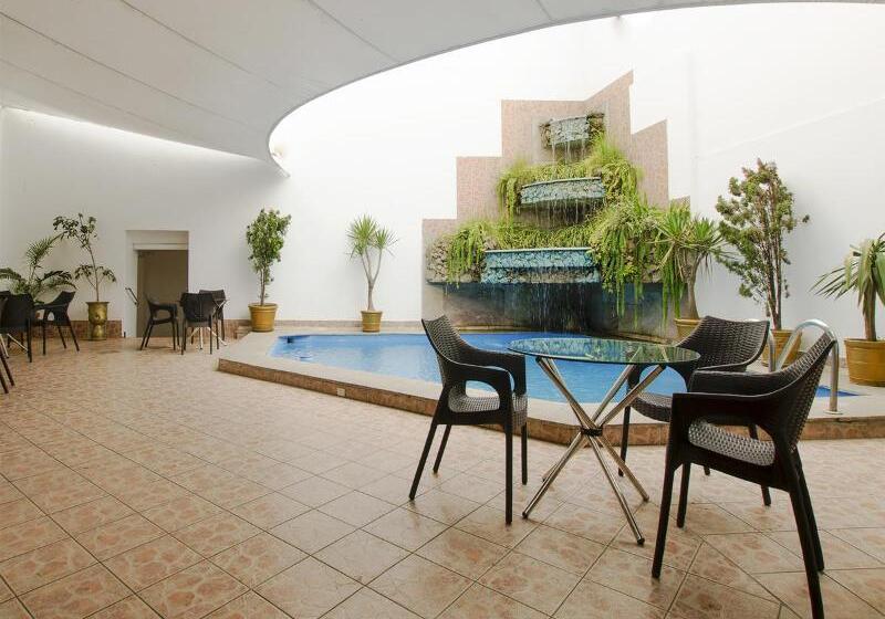 Fotos del hotel Miraflores Colon:  10