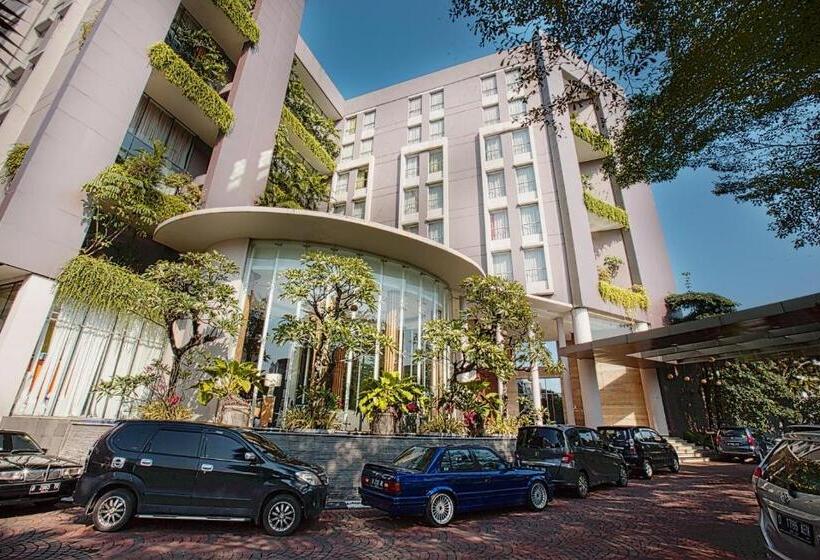 Soll Marina Hotel Serpong