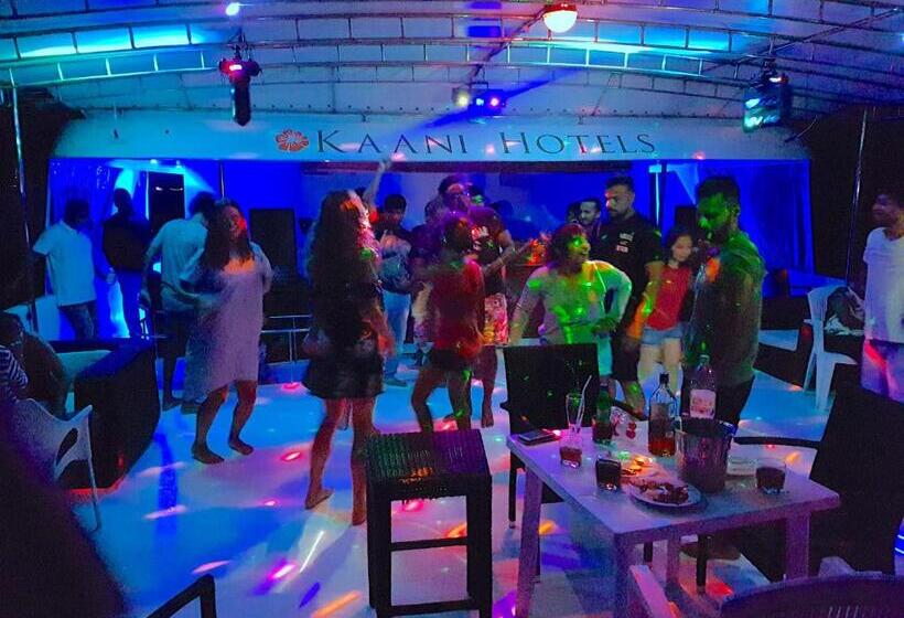 Fotos del hotel Kaani Beach:  15