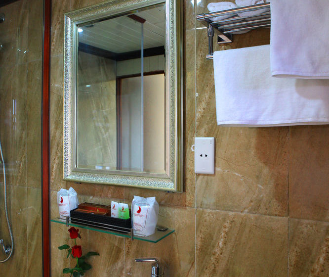 Fotos del hotel Halong Phoenix Cruiser:  5