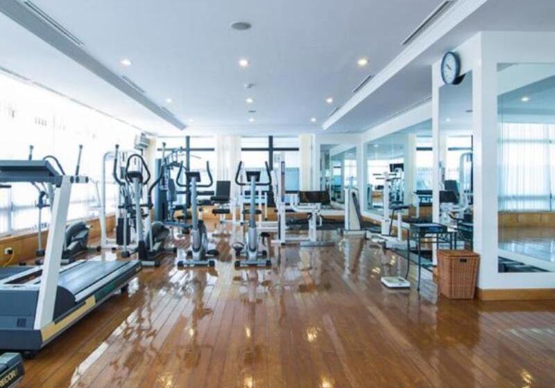 Fotos del hotel Rose Garden Residences:  4