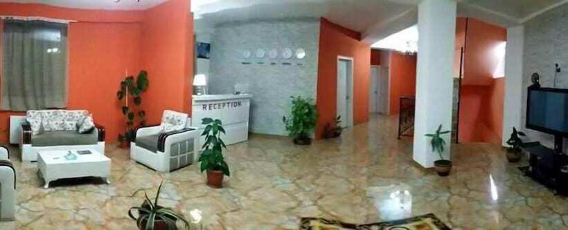 Fotos del hotel Batoni Near Airport:  3