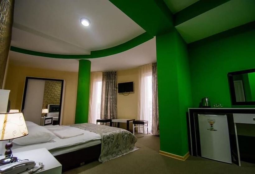 Fotos del hotel Batoni Near Airport:  12