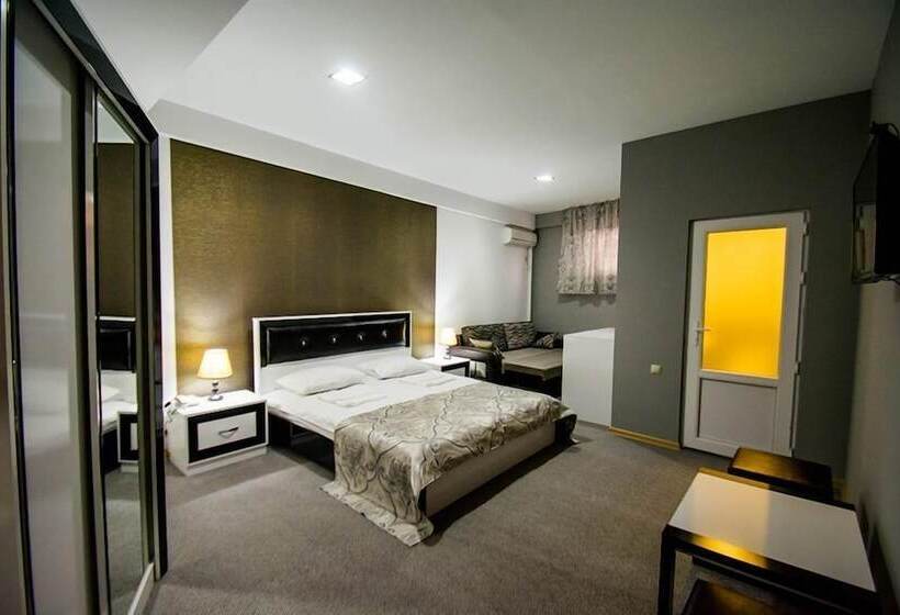 Fotos del hotel Batoni Near Airport:  2