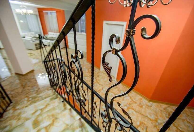 Fotos del hotel Batoni Near Airport:  5