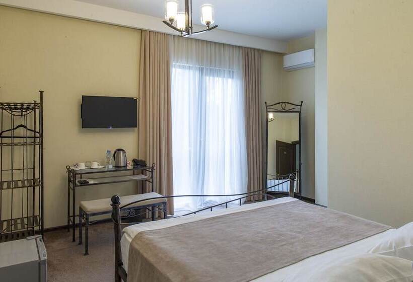 Fotos del hotel Golden Nugget Tbilisi:  2