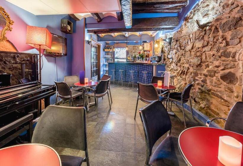Fotos del hotel & Restaurant Cal Llop:  4