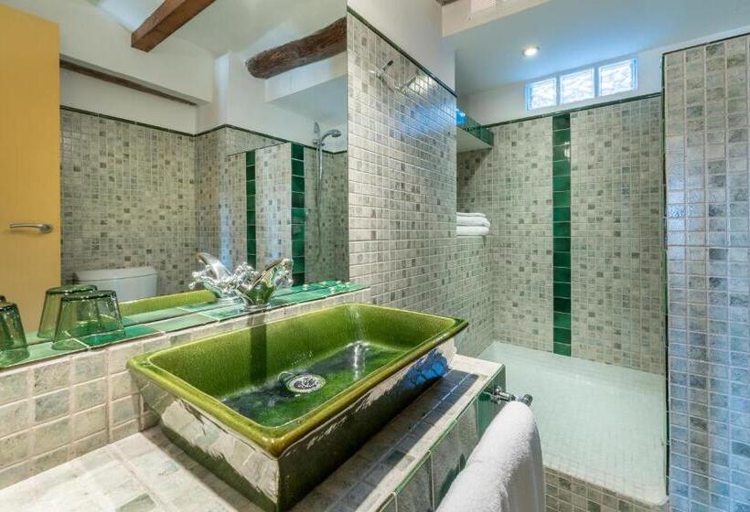 Fotos del hotel & Restaurant Cal Llop:  2