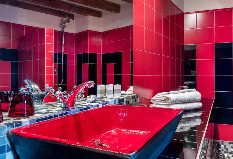 Fotos del hotel & Restaurant Cal Llop:  16