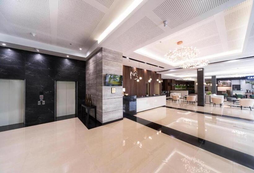 Fotos del hotel Mallberry Suites Business:  5