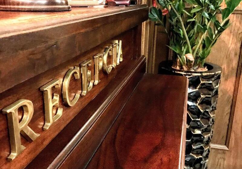 Fotos del hotel Sleepwalker Boutique Suites:  4