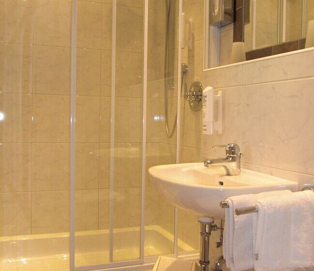 Fotos del hotel Schindler Hotel Simple But Excellent:  7