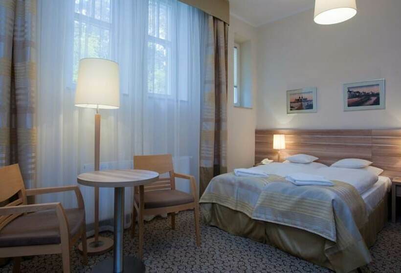 Fotos del hotel Cesarskie Ogrody:  11