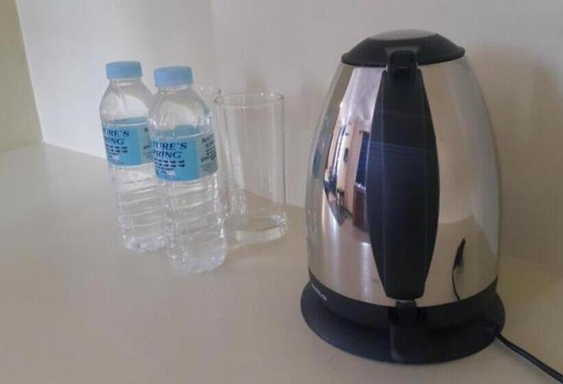 Fotos del hotel Time Traveller S:  10