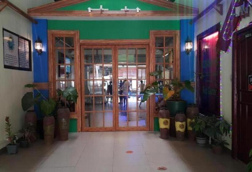 Fotos del hotel Time Traveller S:  4