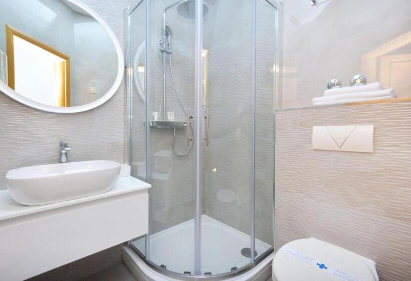 Fotos del hotel Adriana:  11