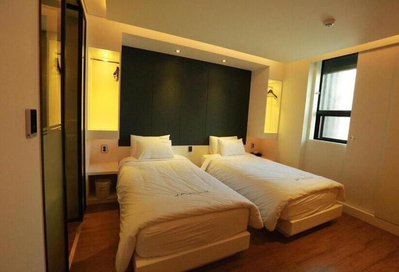 Fotos del hotel Noel Business:  10