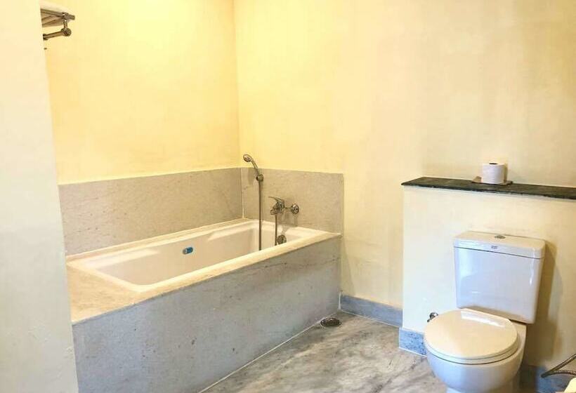 Fotos del hotel Bhutan Suites:  6