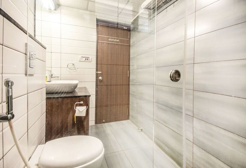 Fotos del hotel Fabhotel Oakwoods Serai:  12