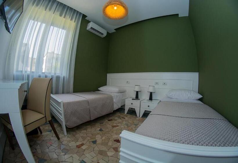 Fotos del hotel Artistic Tirana Blloku:  10