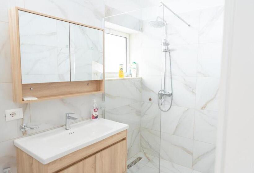 Fotos del hotel Artistic Tirana Blloku:  17