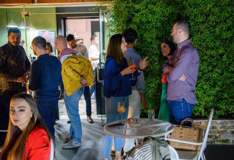 Fotos del hotel Artistic Tirana Blloku:  4