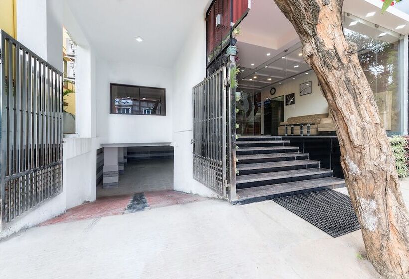 Fotos del hotel Treebo Trend Greenwood Premier Suites:  12