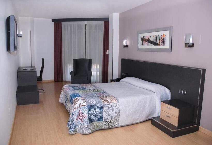 Fotos del hotel Villa De Cacabelos:  17