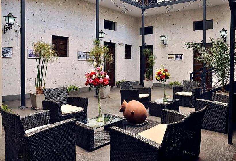 Fotos del hotel Es Riviera Mansion:  5